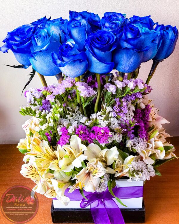 Arreglo Floral Elegancia Azul (A-70)