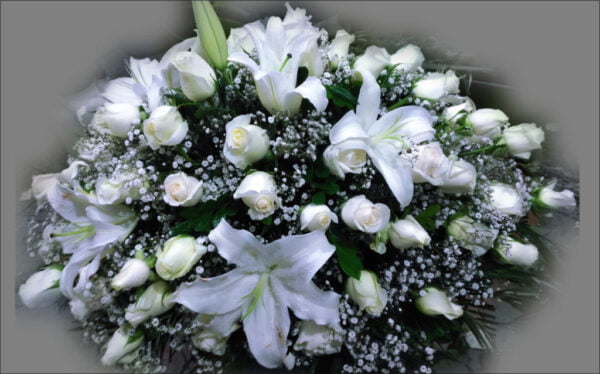 Arreglo Manto Floral Elegante para Ocasiones Especiales (M-07)