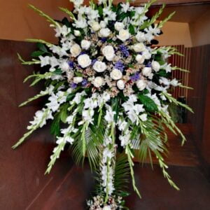 Este imponente arreglo floral (P-09)