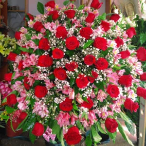 Corona fúnebre Elegancia en Rojo y Rosa (P-10)
